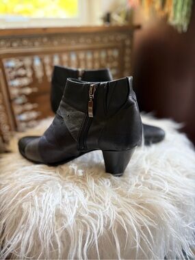 Spring Step Black Leather Ankle Booties with Side Zip